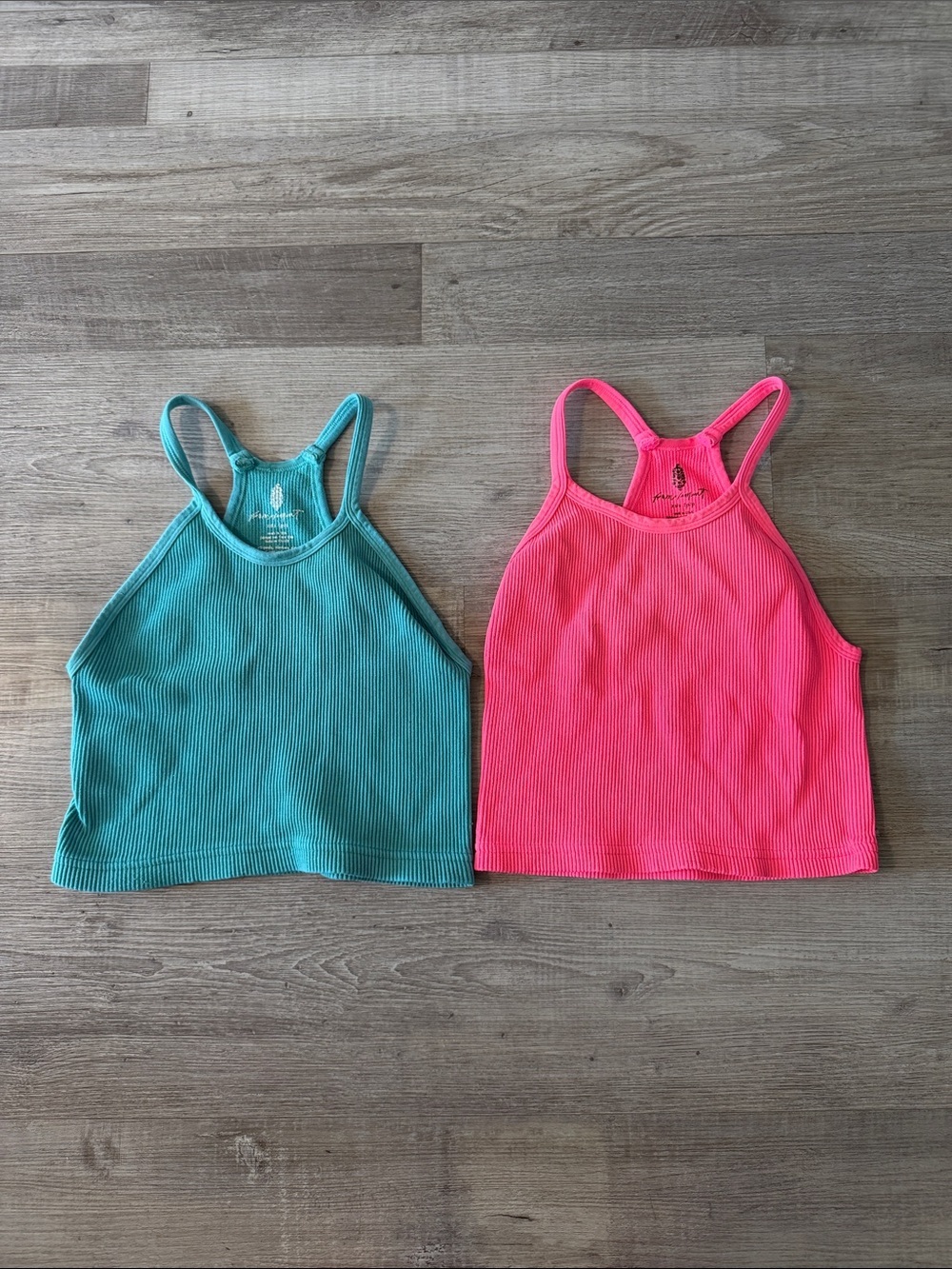 Women’s free people movement happiness runs crop tank bundle 💙🩷